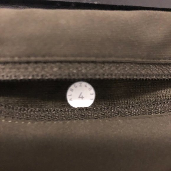 Lululemon Compression Running Tight Stuff Tight II 25" - Dark Olive - Picture 9 of 11